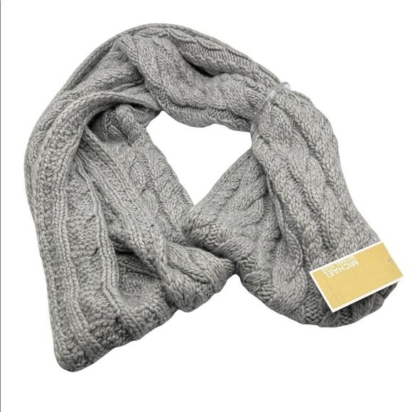 Michael Kors Woman’s Circle a Scarf - Picture 1 of 1